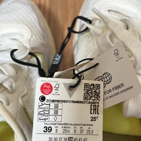 New! Zara women’s 8, contrasting color sneakers. - Picture 6 of 12